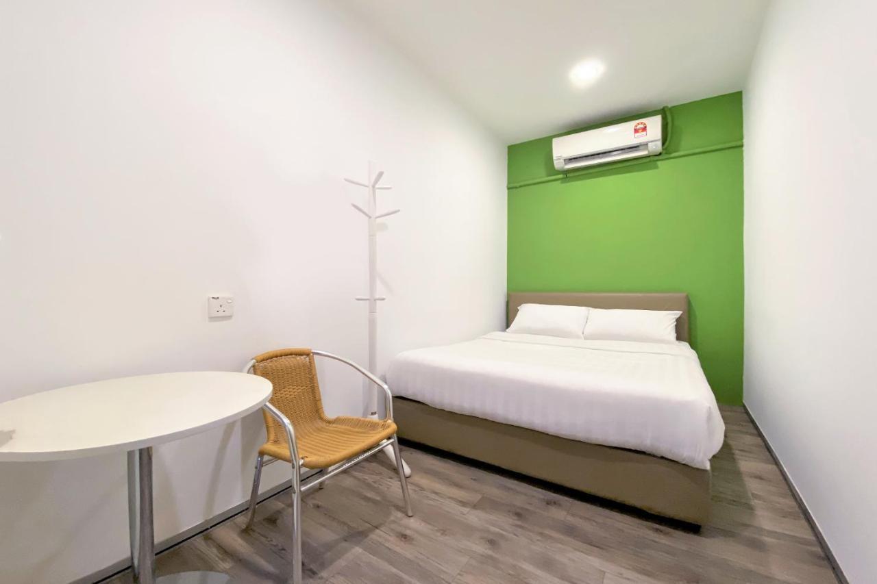 Spot On 90123 Rainbow Guest House George Town Exterior foto